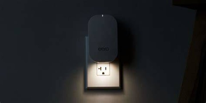 Eero Beacon light