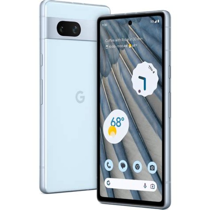 Google Pixel 7a in Sea