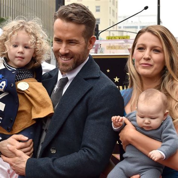 How Much Does Blake Lively Weigh? A Deep Dive Into The Life And Fitness