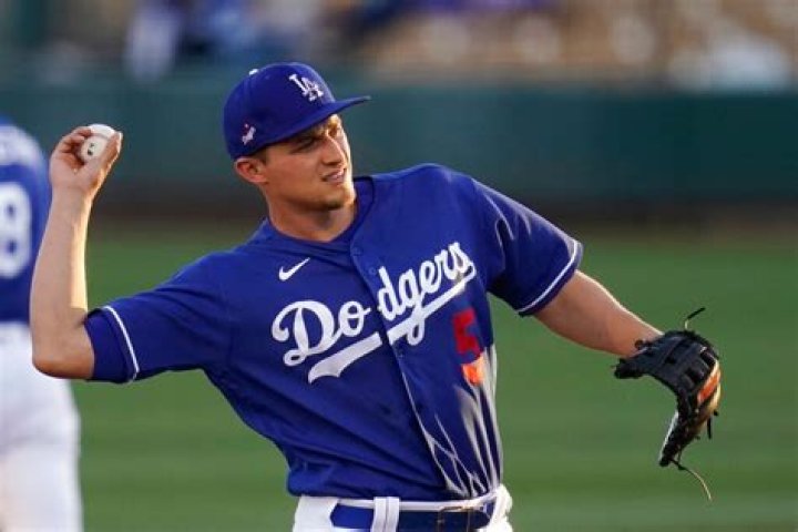 MLB rumors Former GMs explain why Yankees need Corey Seager over
