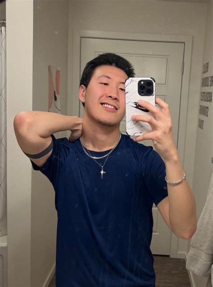 self proclaimed really good dude explains why guys in happy relationships cheat
