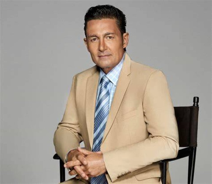 This is what Fernando Colunga looks like on his return to soap operas